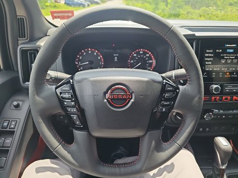 New 2026 Nissan Frontier PRO-4X w/ Tow Package AWD/4WD image 20