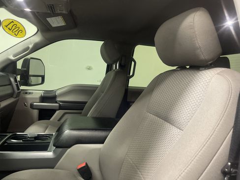 Used 2021 Ford F250 XLT w/ Tremor Off-Road Package image 11