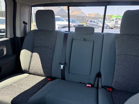 Used 2018 RAM 1500 Big Horn AWD/4WD image 32