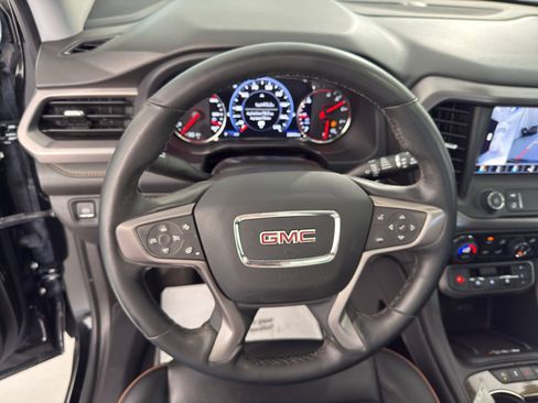 Used 2023 GMC Acadia AT4 w/ Technology Package AWD/4WD image 29