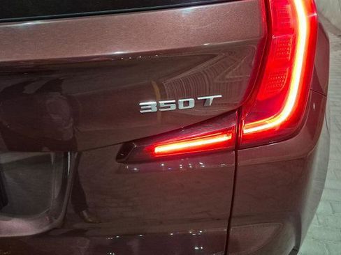 Used 2023 Cadillac XT4 Luxury w/ Cold Weather Package image 11