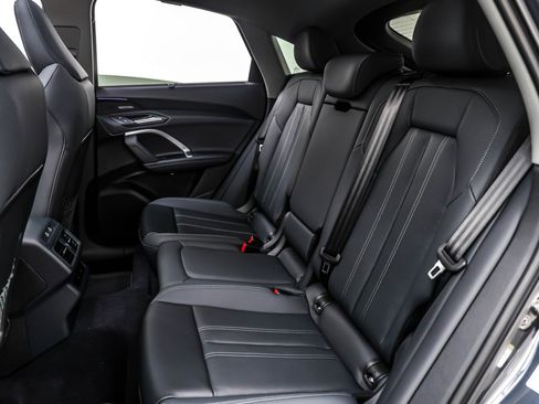 New 2025 Audi Q5 Premium Plus image 8