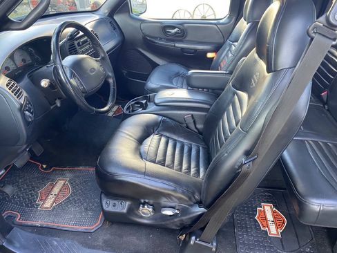 Used 2000 Ford F150 Harley-Davidson RWD image 10