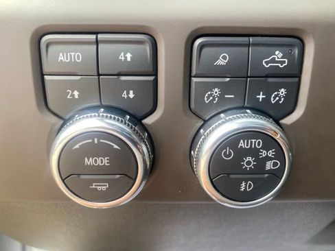 Used 2024 GMC Sierra 2500 Denali w/ Denali Reserve Package AWD/4WD image 19