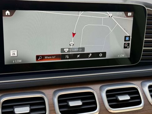 Used 2023 Mercedes-Benz GLS 450 4MATIC image 6