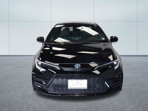 Used 2024 Toyota Corolla SE w/ SE Package FWD image 10