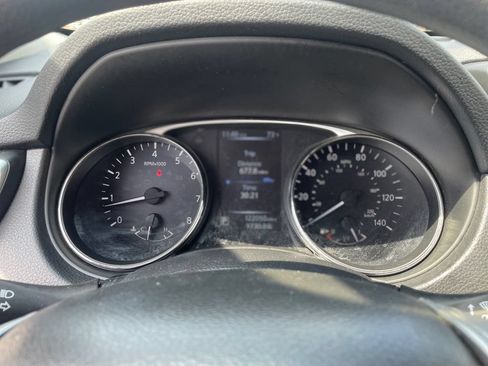 Used 2015 Nissan Rogue S AWD/4WD image 20