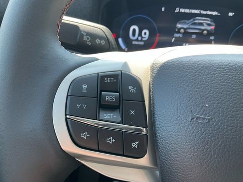 New 2026 Ford Explorer Active RWD image 19