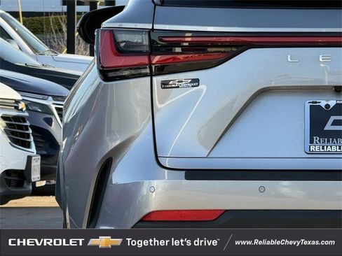 Used 2024 Lexus NX 350h AWD w/ Vision Package image 9