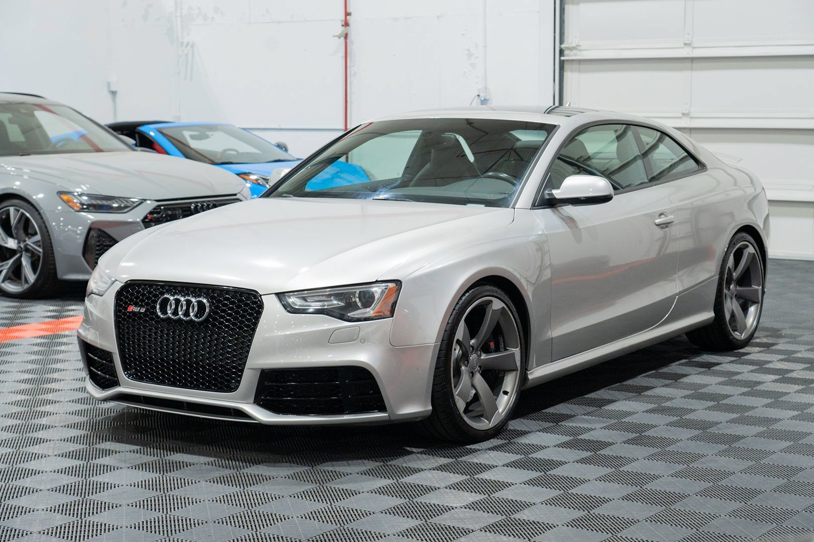 Used 2013 Audi RS 5 Coupe AWD/4WD image 3