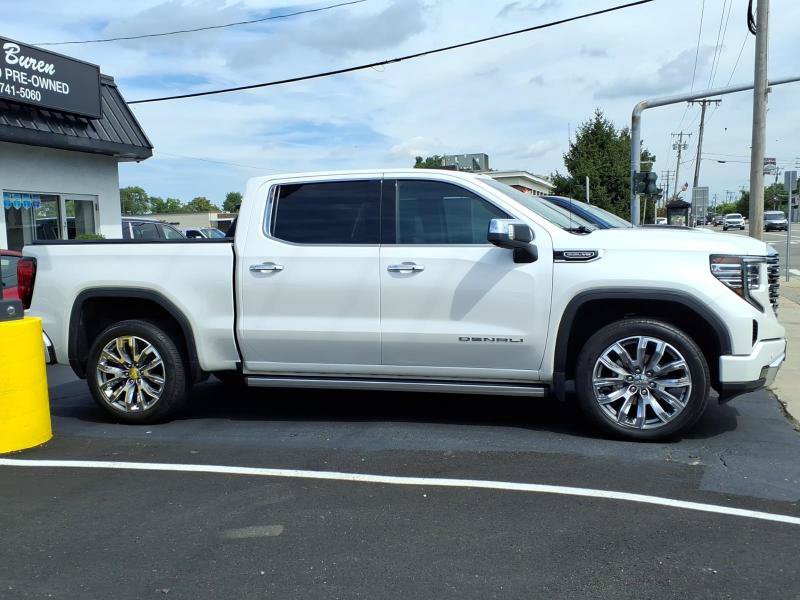 Used 2024 GMC Sierra 1500 Denali w/ Denali Reserve Package AWD/4WD image 11