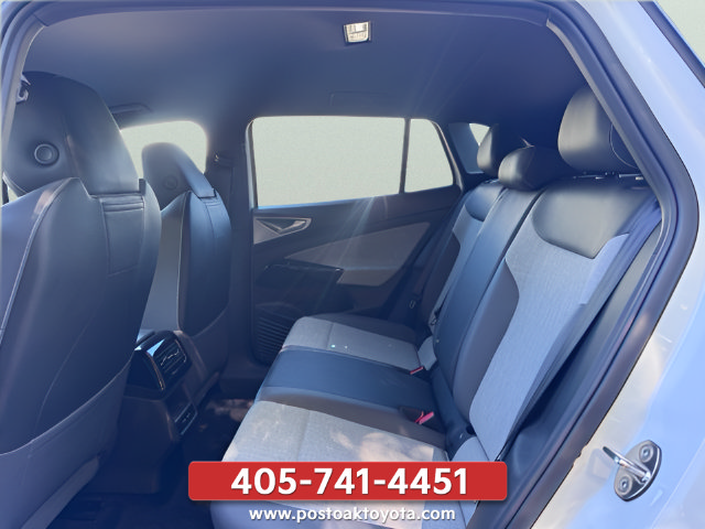 Used 2024 Volkswagen ID.4 2WD image 24
