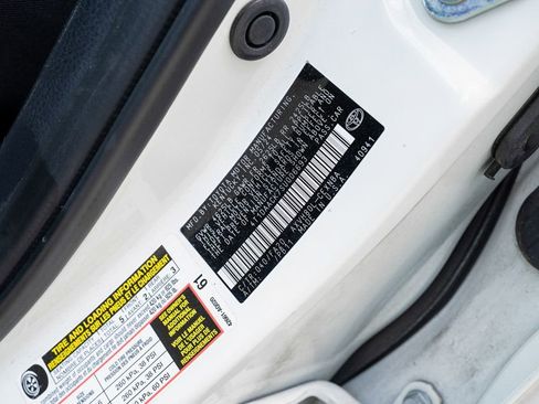 Used 2025 Toyota Camry LE image 18