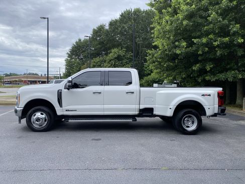 Used 2023 Ford F350 Lariat w/ Chrome Package AWD/4WD image 6
