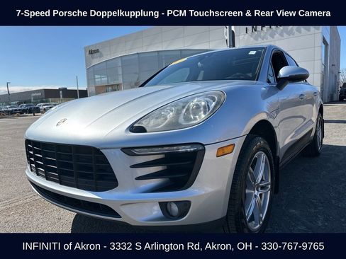Used 2017 Porsche Macan AWD/4WD image 1