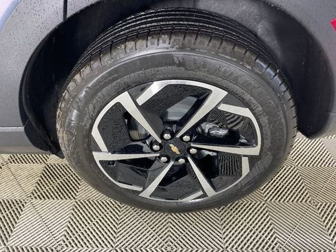 Used 2026 Chevrolet Equinox EV LT image 18