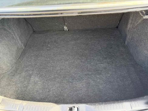 Used 2012 Nissan Sentra 2.0 SR w/ Convenience Pkg image 18