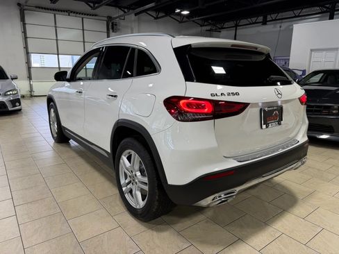 Used 2021 Mercedes-Benz GLA 250 4MATIC w/ Premium Package image 6