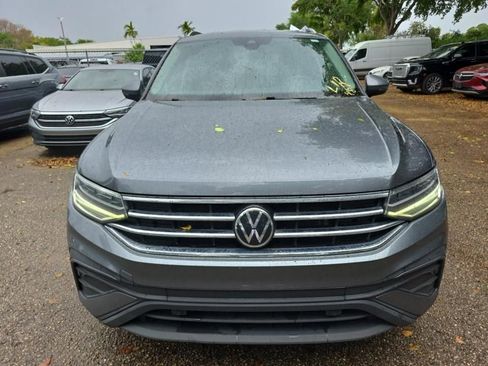 Used 2022 Volkswagen Tiguan SE image 3
