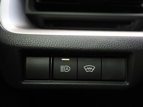Used 2024 Toyota Prius LE FWD image 33