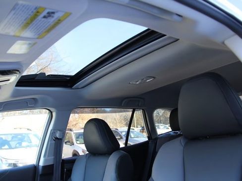 Certified 2025 Subaru Outback Onyx Edition image 17