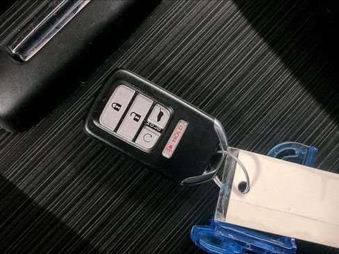 Used 2022 Honda Pilot TrailSport image 37