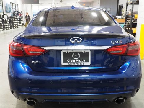 Used 2018 INFINITI Q50 Red Sport 400 w/ Carbon Fiber Package image 25