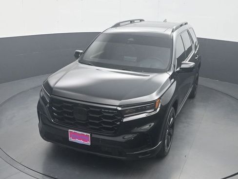 Used 2025 Honda Pilot Black Edition image 21