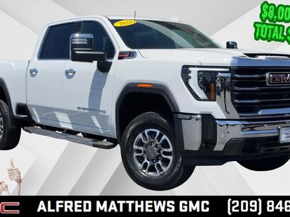 New 2025 GMC Sierra 3500 SLT w/ SLT Premium Package