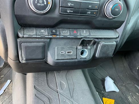 Used 2023 Chevrolet Silverado 1500 Custom AWD/4WD image 15