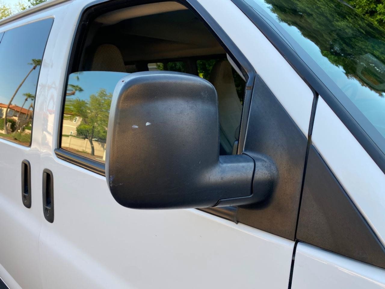 Used 2019 Chevrolet Express 3500 LT w/ LT Preferred Equipment Group RWD image 17