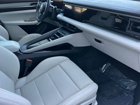 Certified 2024 Porsche Macan 4 Electric AWD/4WD image 16
