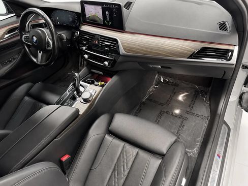 Used 2022 BMW 540i w/ M Sport Package RWD image 28