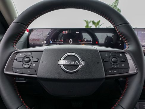 New 2026 Nissan Sentra SR w/ Floor Mat Package FWD image 25