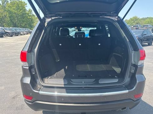 Used 2017 Jeep Grand Cherokee Limited AWD/4WD image 8