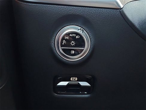 Certified 2024 Mercedes-Benz C 300 4MATIC Sedan image 22