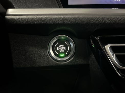 New 2025 Chevrolet Traverse LT w/ Sun and Wheel Package image 52