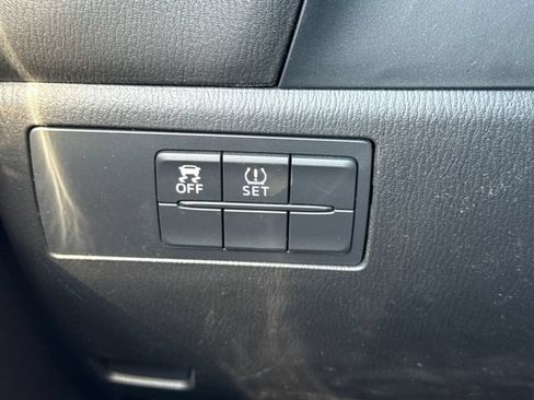 Used 2015 MAZDA MAZDA3 i Sport FWD image 30