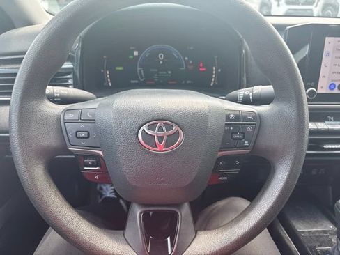 Used 2025 Toyota Camry LE FWD image 12