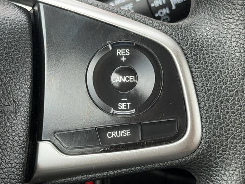 Used 2017 Honda CR-V LX image 32
