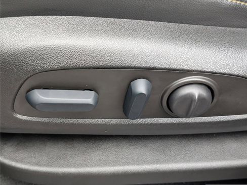 Used 2022 GMC Terrain AT4 w/ Infotainment Package II image 22