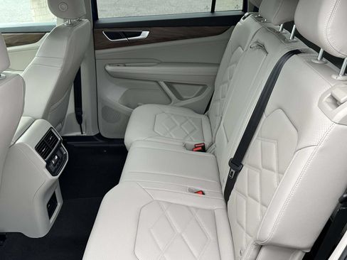 New 2026 Volkswagen Atlas SE AWD/4WD image 13