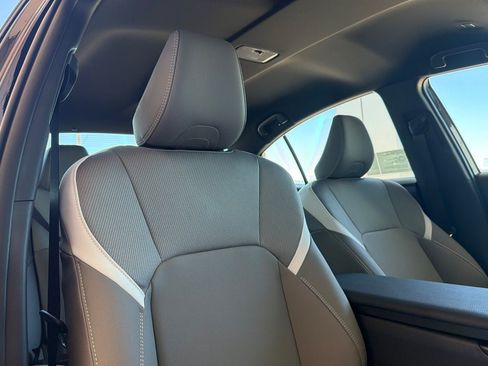 New 2026 Toyota Camry SE w/ Convenience Package FWD image 19