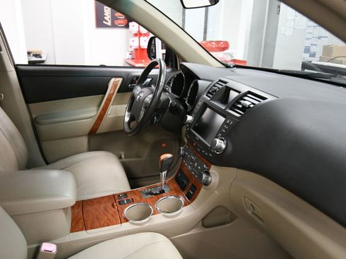 Used 2009 Toyota Highlander Limited image 34
