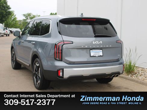 Used 2024 Kia Telluride EX w/ EX Captain's Chair Package AWD/4WD image 27
