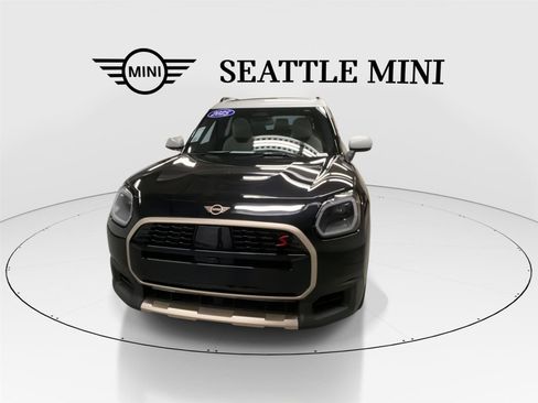 Certified 2025 MINI Cooper Countryman S w/ Comfort Package Max image 4