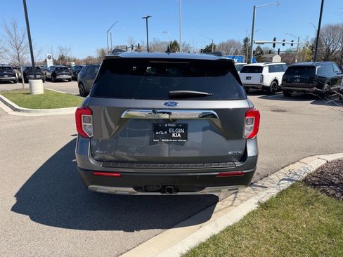 Used 2023 Ford Explorer XLT w/ Equipment Group 202A AWD/4WD image 4