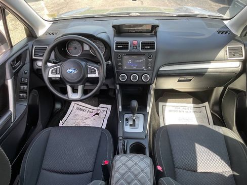 Used 2017 Subaru Forester 2.5i w/ Alloy Wheel Package AWD/4WD image 11