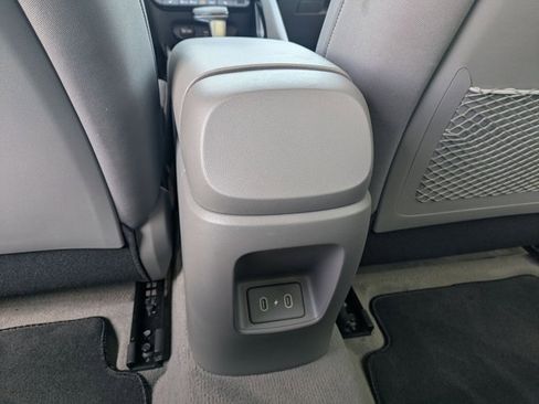 Used 2024 Hyundai Elantra SEL w/ Convenience Package FWD image 16
