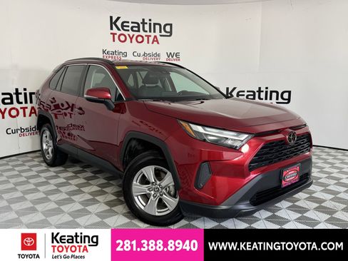 Used 2025 Toyota RAV4 XLE FWD image 2